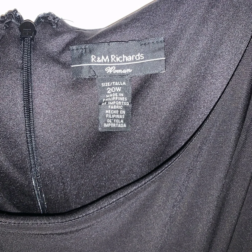 R & M Richard’s formal dress - Picture 2 of 3